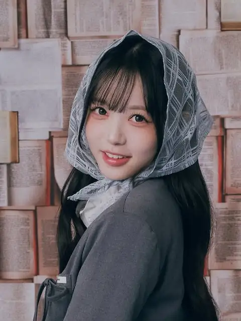 김채원 ChaeWon S21